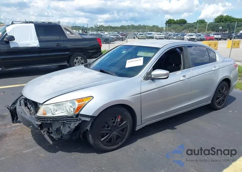 2008 Honda Accord 2.4 Lx z USA, uszkodzony, nr VIN JHMCP26338C057937